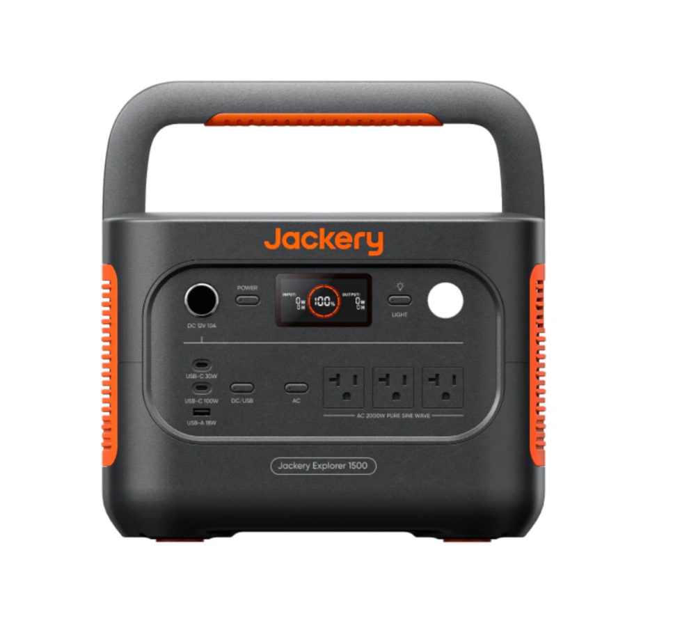 Jackery Explorer 1500 v2 Portable Power Station
