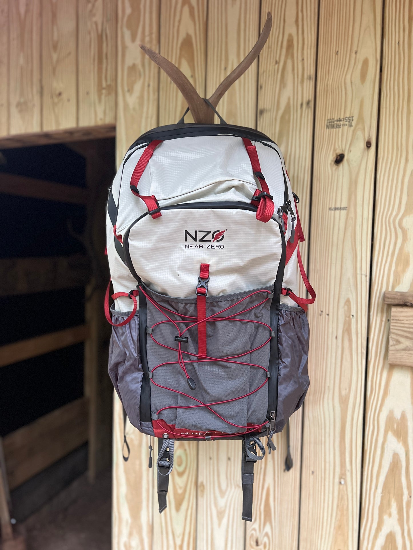 Near Zero The Dean TR 50 Overnight Backpack
