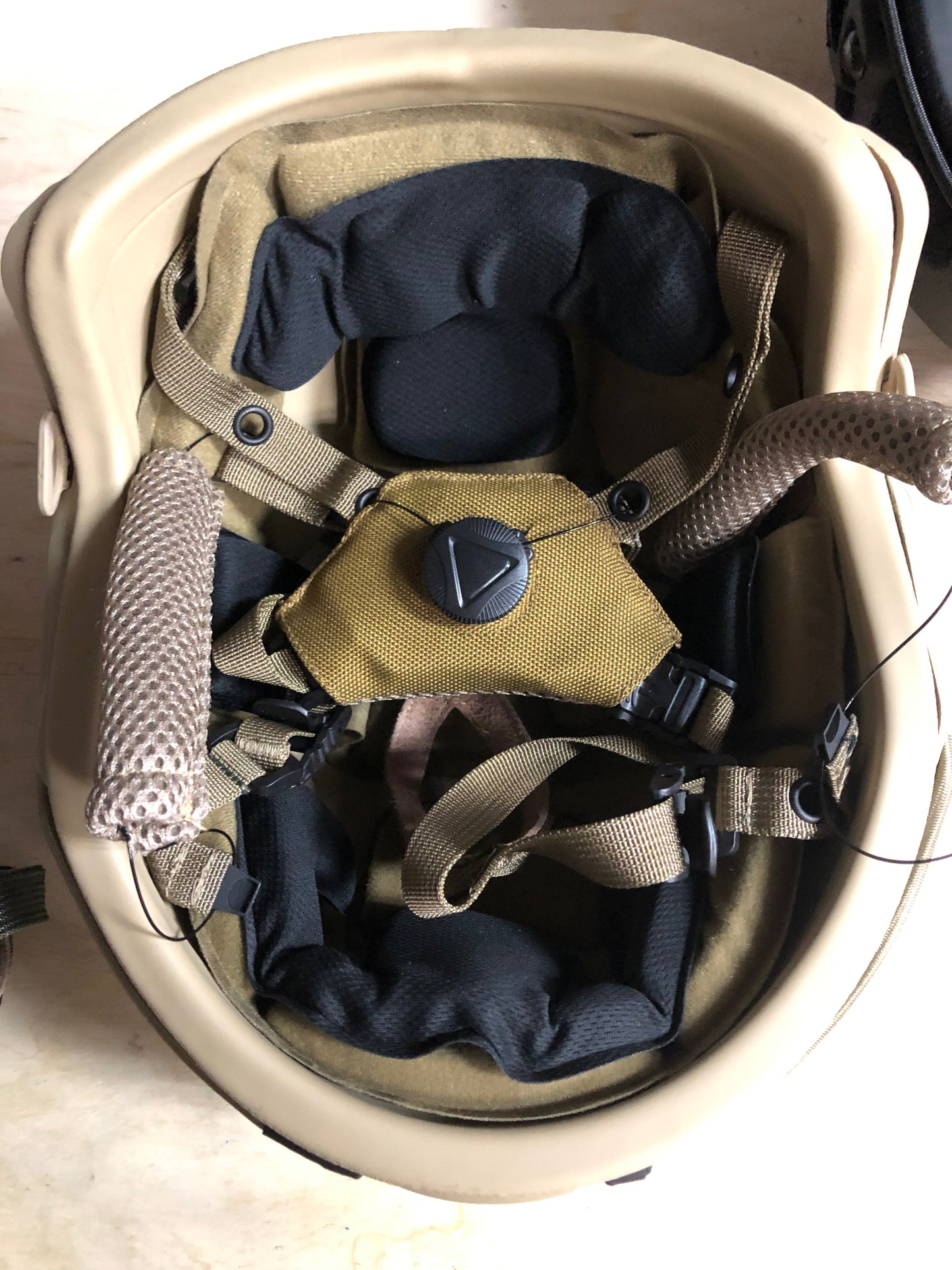 Ballistic Helmet RT2 High Cut Helmet: Tested to LEVEL IIIA (Included Arc Rails, Padding, Straps)